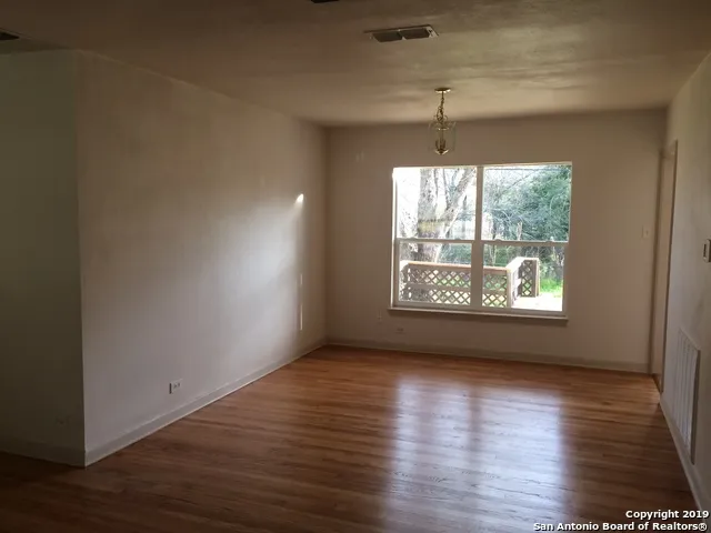1204 WILTSHIRE AVE Terrell Hills, TX 78209