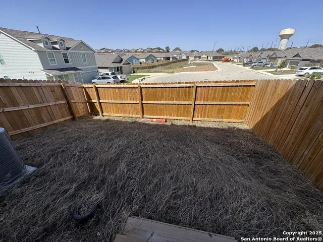 5330 Lisa Point Unit 102 Converse, TX 78109
