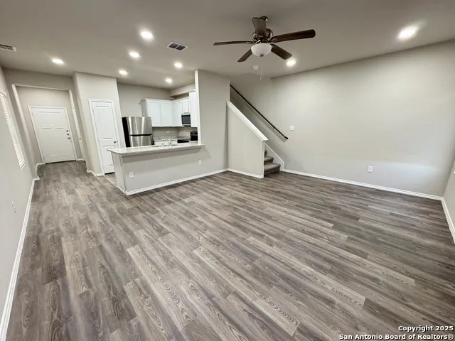 5330 Lisa Point Unit 102 Converse, TX 78109