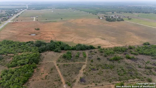 TBD County Road 133 Floresville, TX 78114