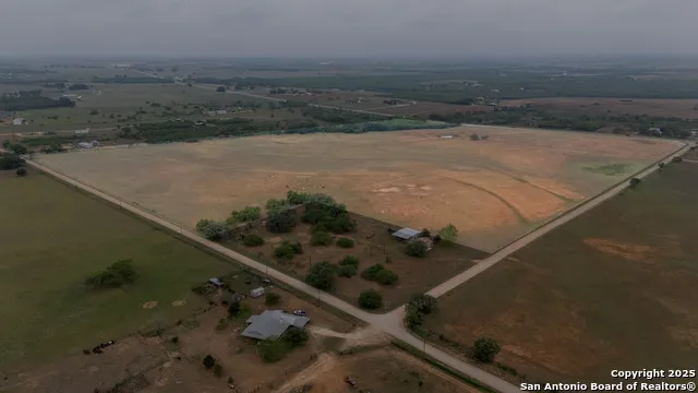 TBD County Road 133 Floresville, TX 78114