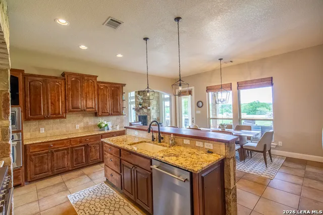 395 Bluff Creek Center Point, TX 78010