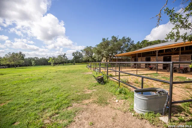 395 Bluff Creek Center Point, TX 78010