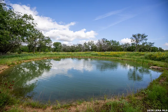 395 Bluff Creek Center Point, TX 78010