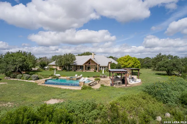 395 Bluff Creek Center Point, TX 78010