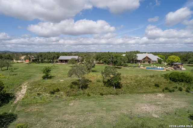 395 Bluff Creek Center Point, TX 78010