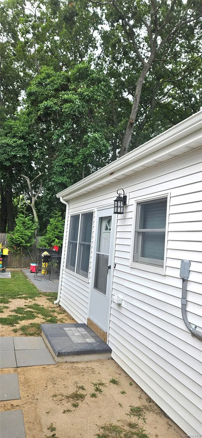 211 Parkway Boulevard Wyandanch, NY 11798