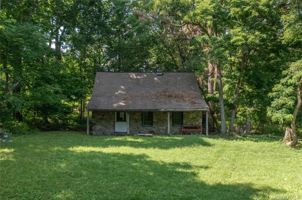 147 Lauer Road Poughkeepsie, NY 12603