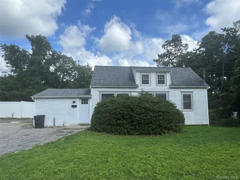 425 Landing Avenue