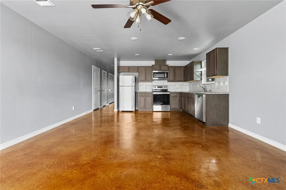 1806 Castroville Trail Copperas Cove, TX 76522