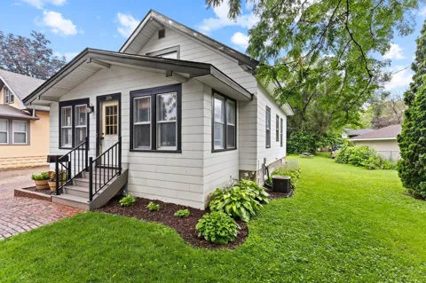 209 3rd Street W