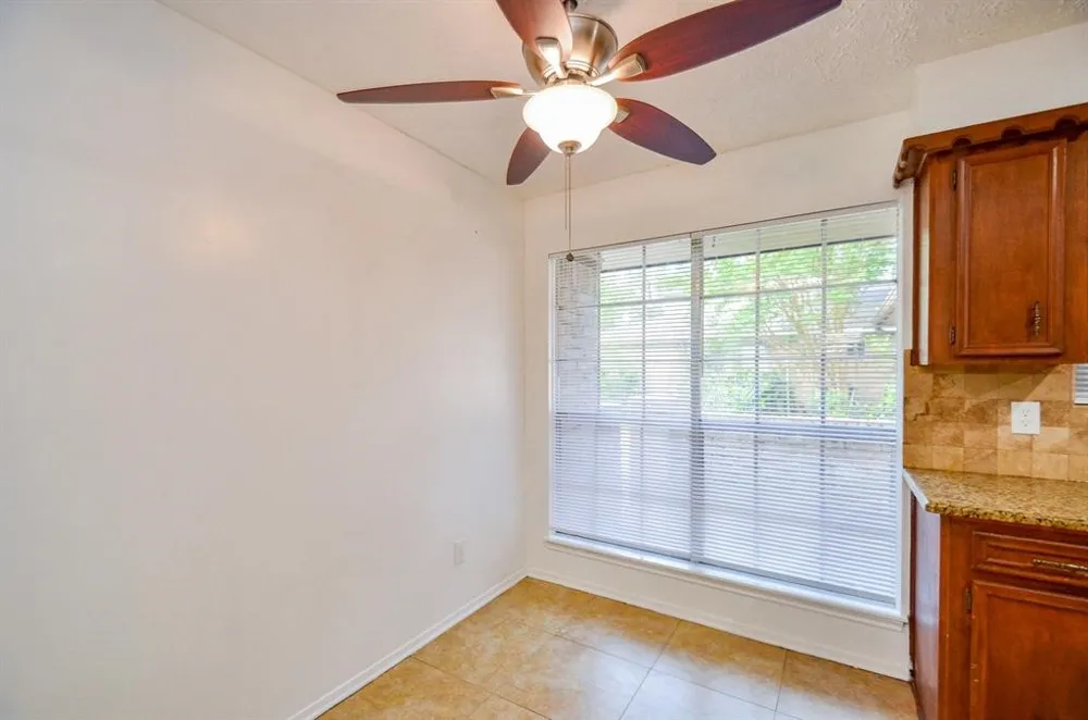 4802 Lost Oak Drive Spring, TX 77388