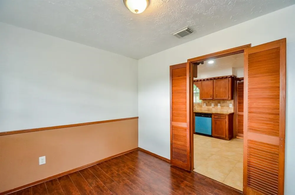 4802 Lost Oak Drive Spring, TX 77388