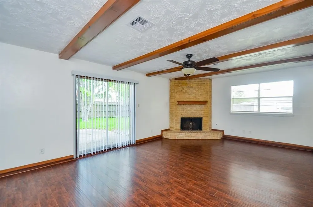 4802 Lost Oak Drive Spring, TX 77388
