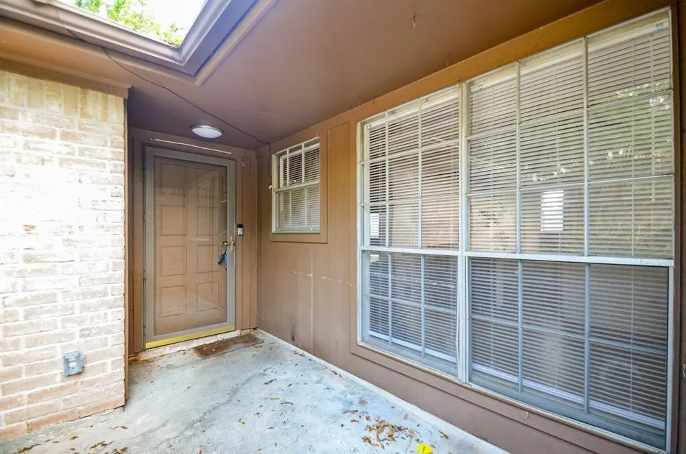 4802 Lost Oak Drive Spring, TX 77388