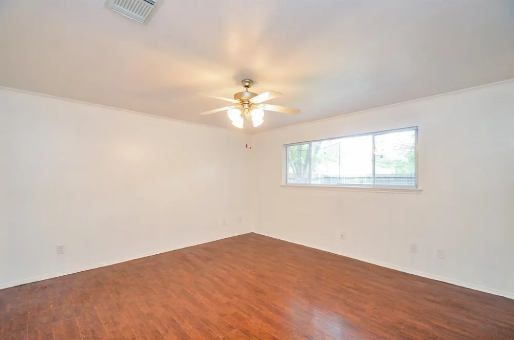 4802 Lost Oak Drive Spring, TX 77388