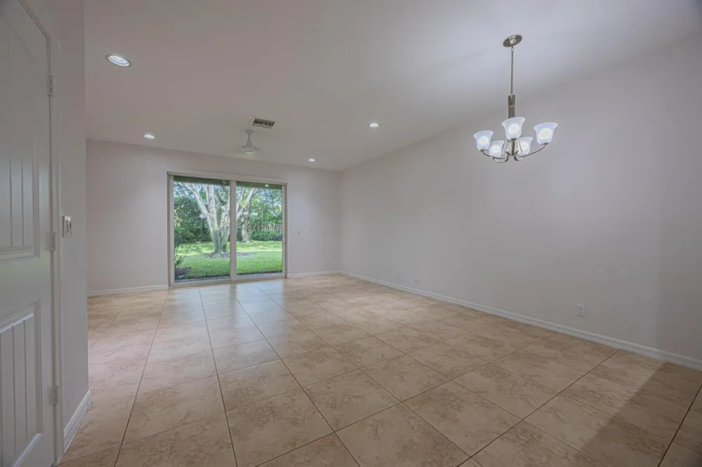 2646 Webb Avenue Delray Beach, FL 33444
