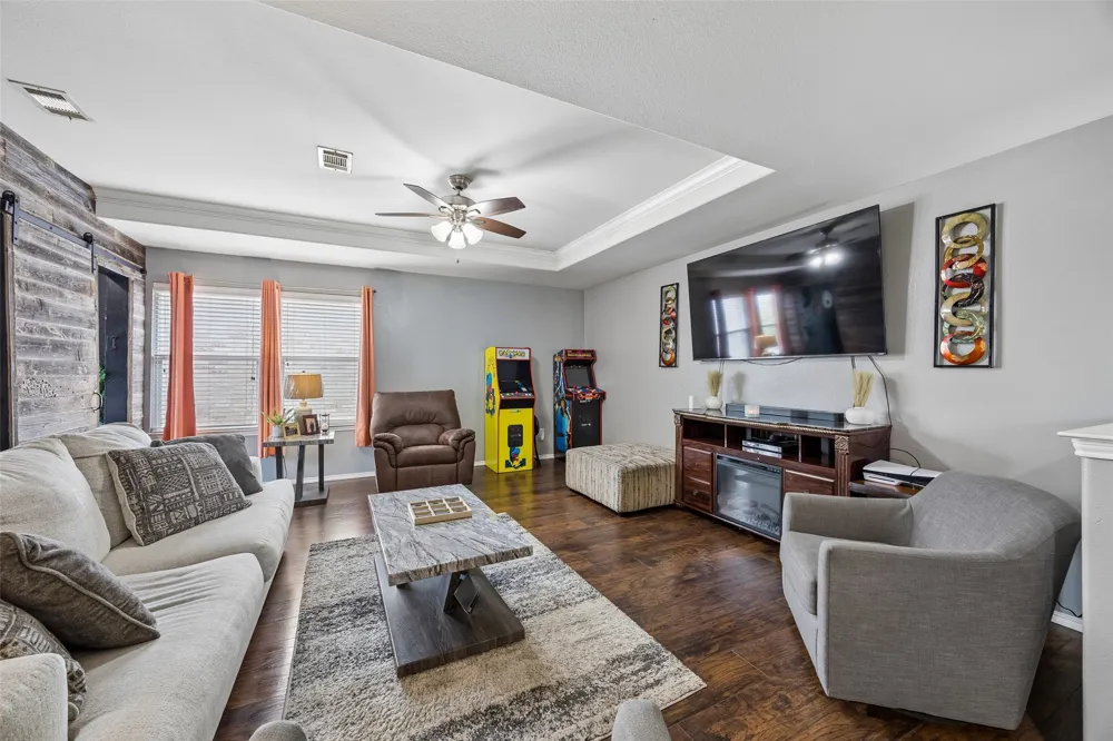 709 Bastrop Drive Arlington, TX 76002