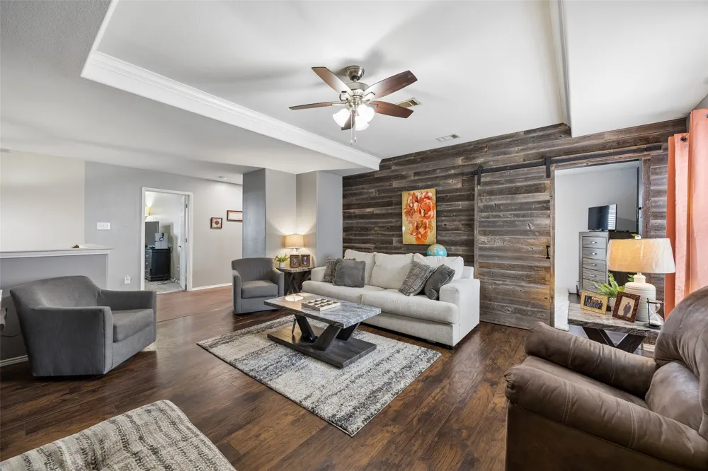 709 Bastrop Drive Arlington, TX 76002