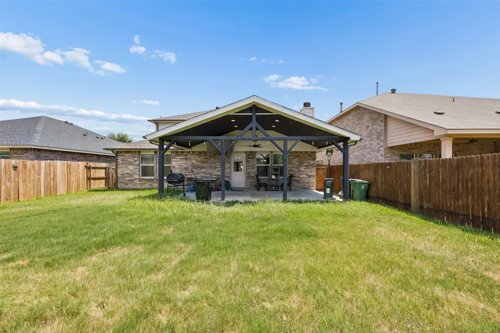 709 Bastrop Drive Arlington, TX 76002