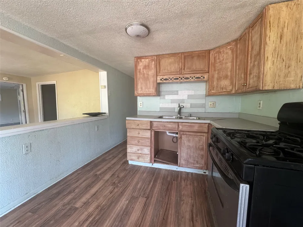 443 CR 1768 Clifton, TX 76634