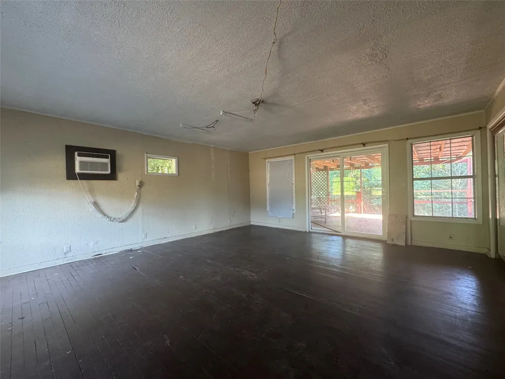 443 CR 1768 Clifton, TX 76634