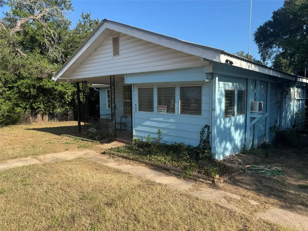 443 CR 1768 Clifton, TX 76634