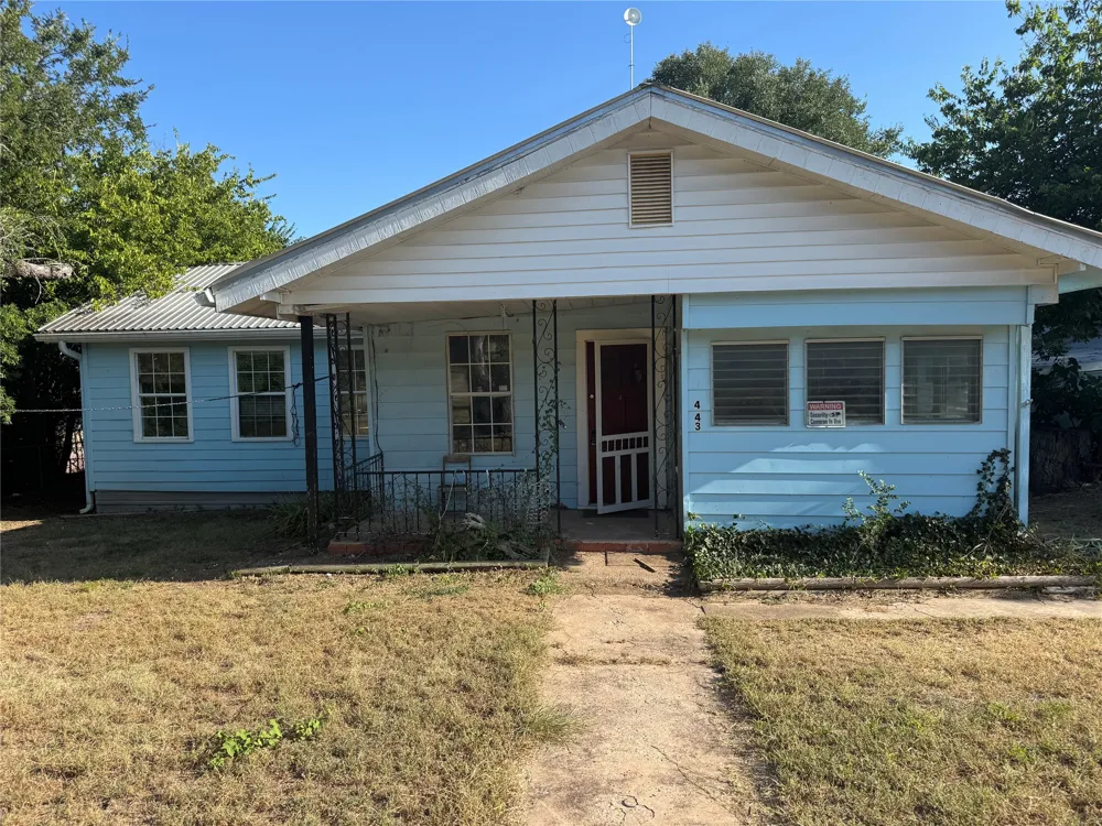 443 CR 1768 Clifton, TX 76634