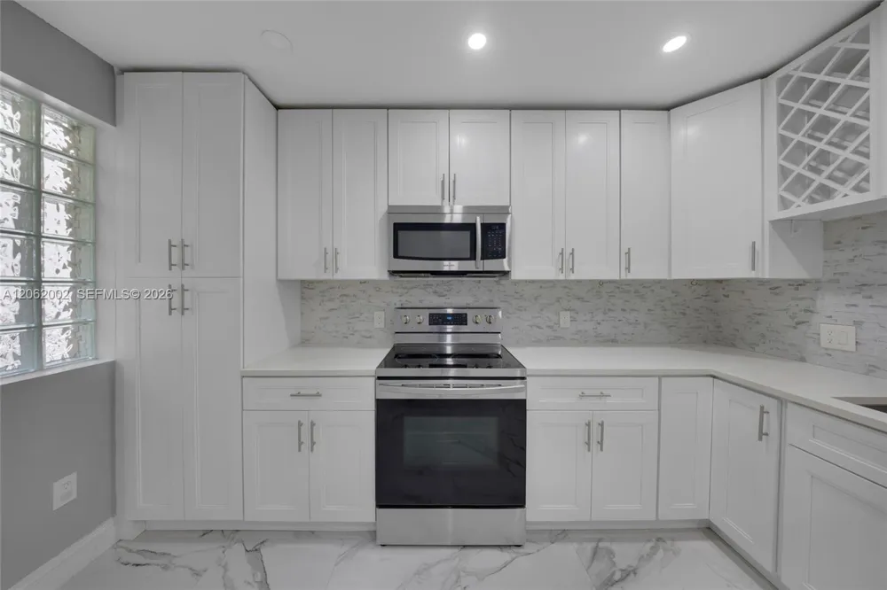 4300 NW 30th St #341 Coconut Creek, FL 33066