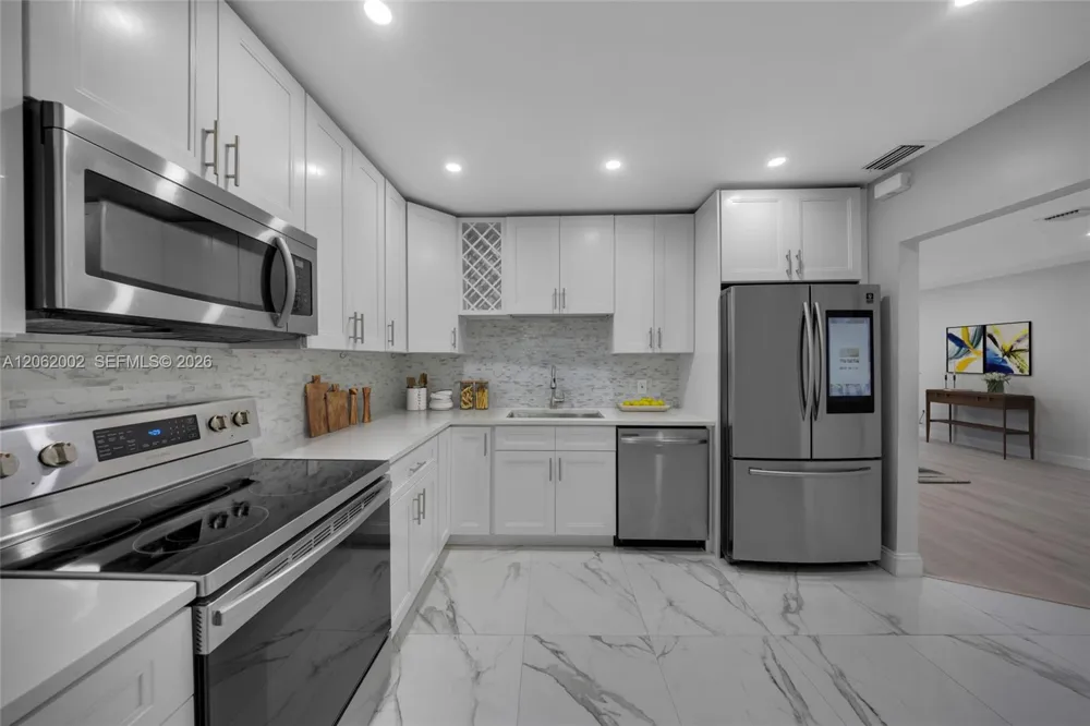 4300 NW 30th St #341 Coconut Creek, FL 33066