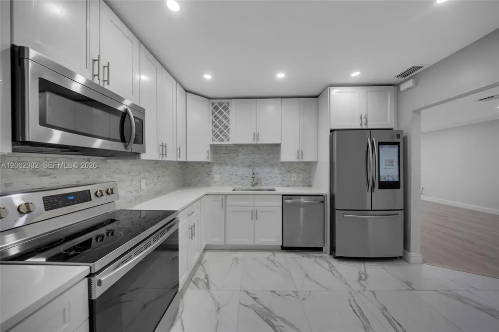 4300 NW 30th St #341 Coconut Creek, FL 33066