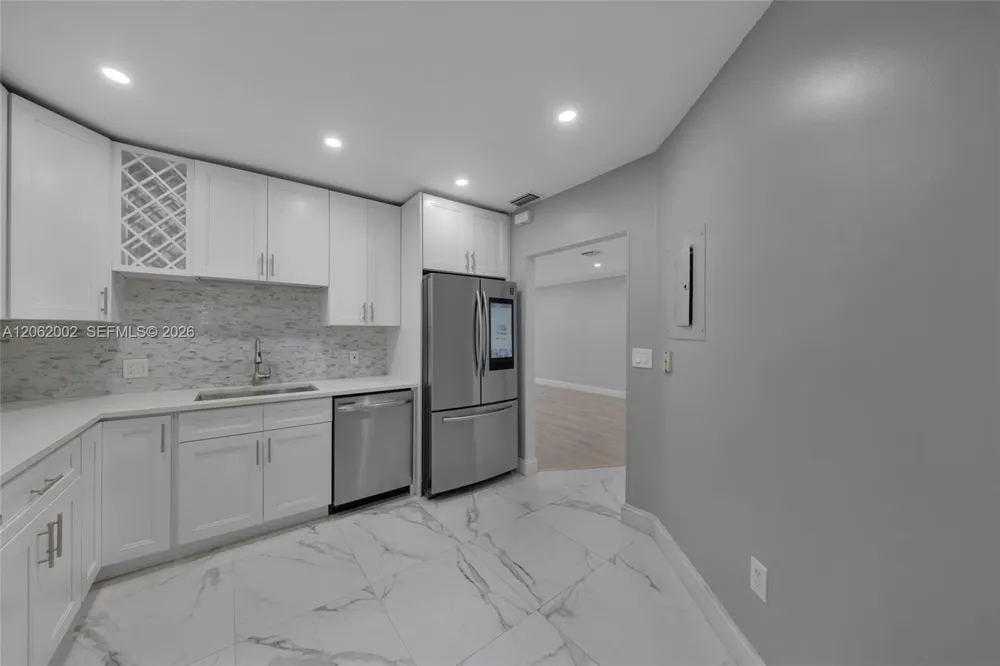 4300 NW 30th St #341 Coconut Creek, FL 33066