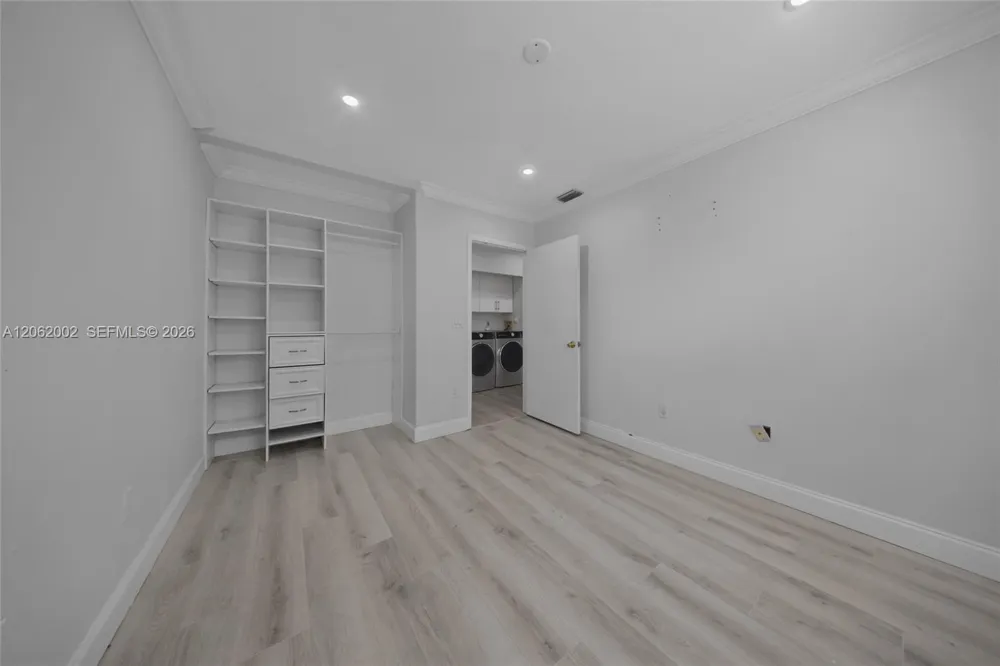 4300 NW 30th St #341 Coconut Creek, FL 33066