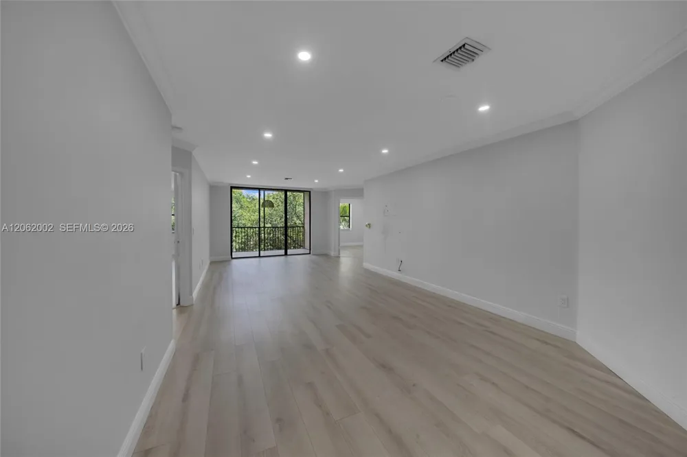 4300 NW 30th St #341 Coconut Creek, FL 33066
