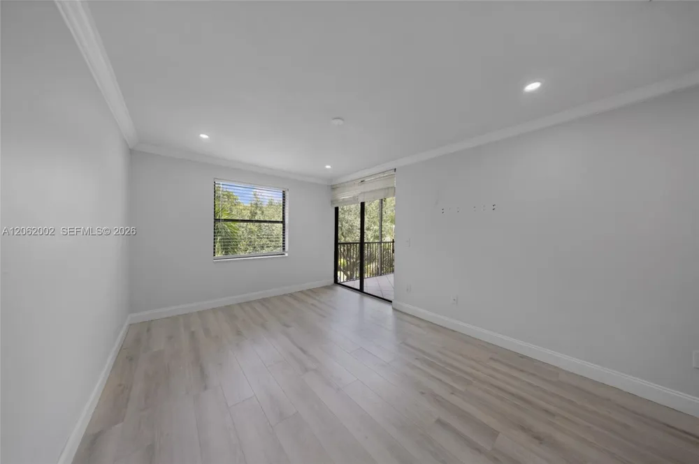 4300 NW 30th St #341 Coconut Creek, FL 33066