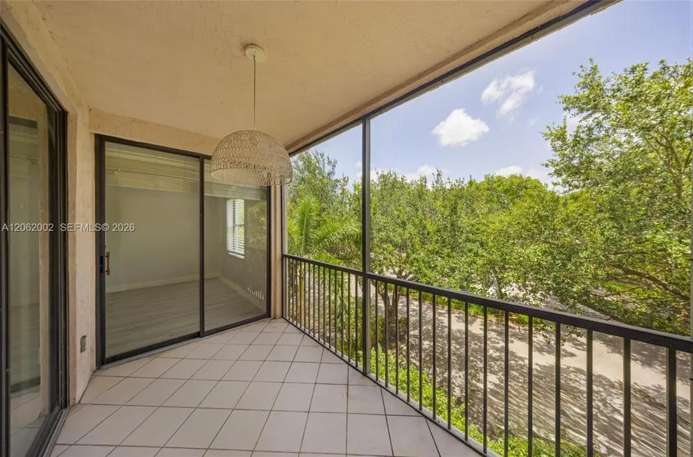 4300 NW 30th St #341 Coconut Creek, FL 33066