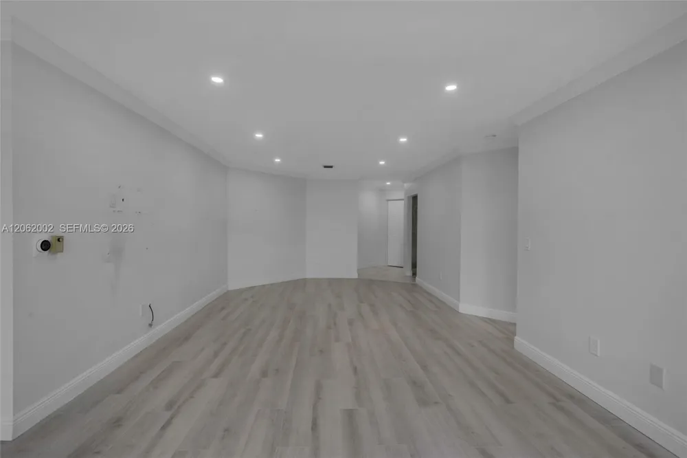 4300 NW 30th St #341 Coconut Creek, FL 33066