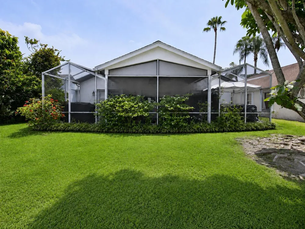 126 HAMMOCKS DRIVE 
