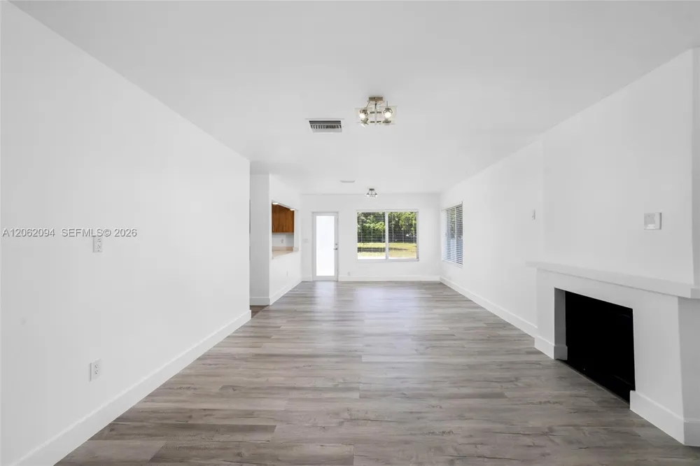 14120 NW 2nd Ave Miami, FL 33168