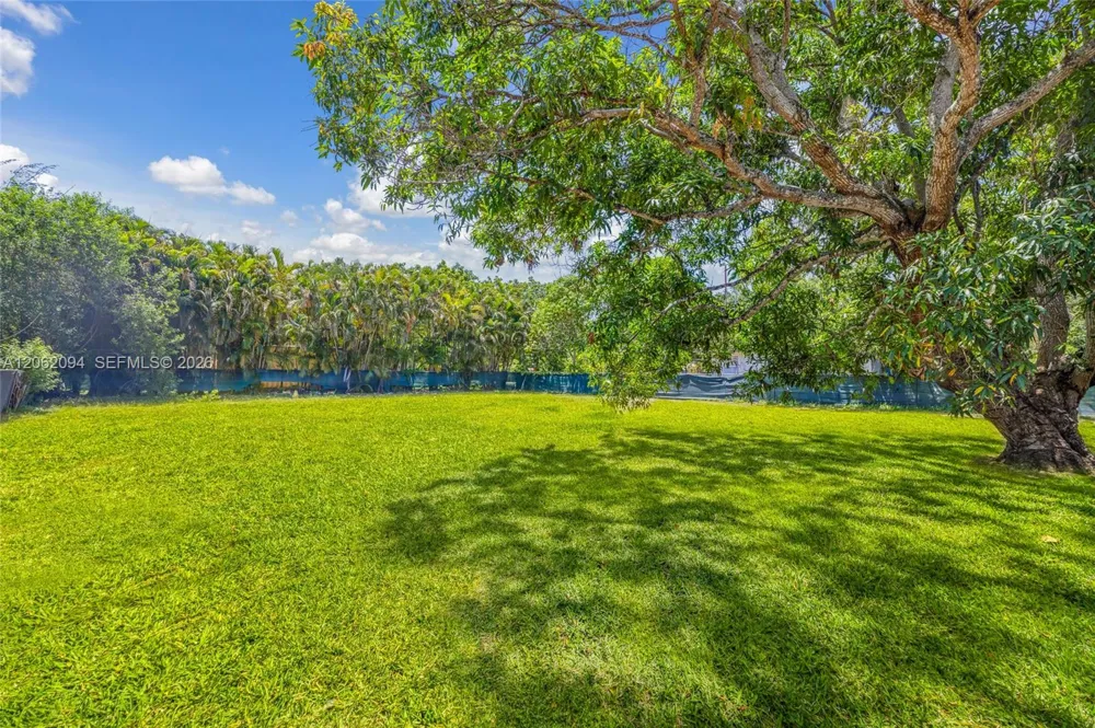 14120 NW 2nd Ave Miami, FL 33168