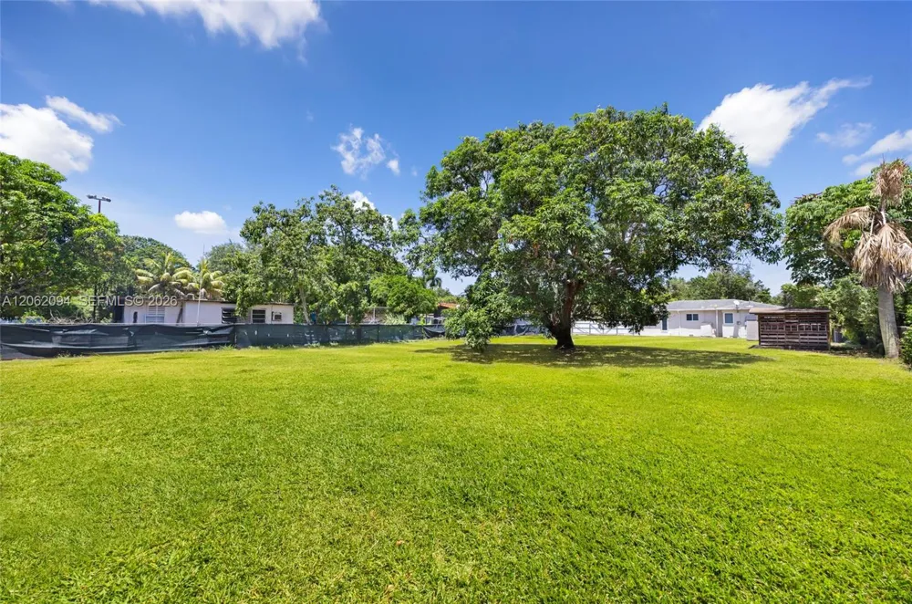 14120 NW 2nd Ave Miami, FL 33168