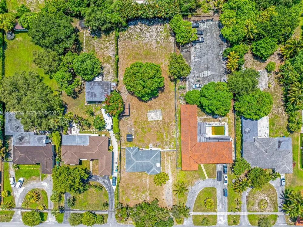 14120 NW 2nd Ave Miami, FL 33168