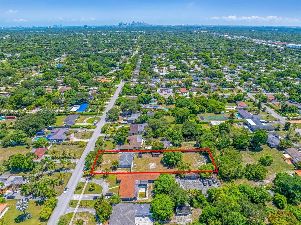 14120 NW 2nd Ave Miami, FL 33168