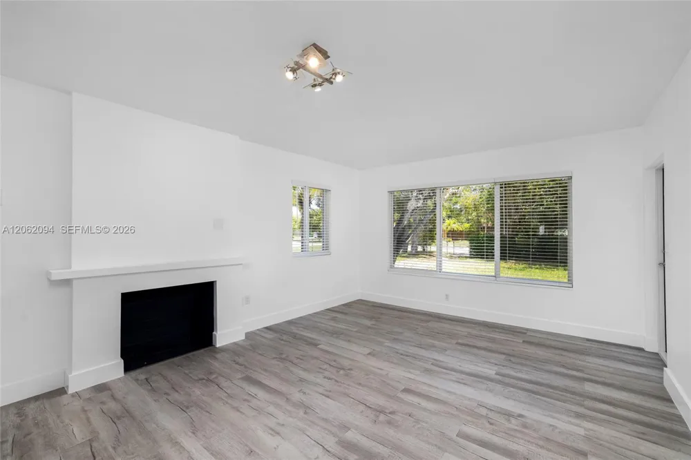 14120 NW 2nd Ave Miami, FL 33168