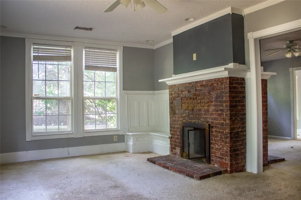 404 E Laurel Street Hugo, OK 74743