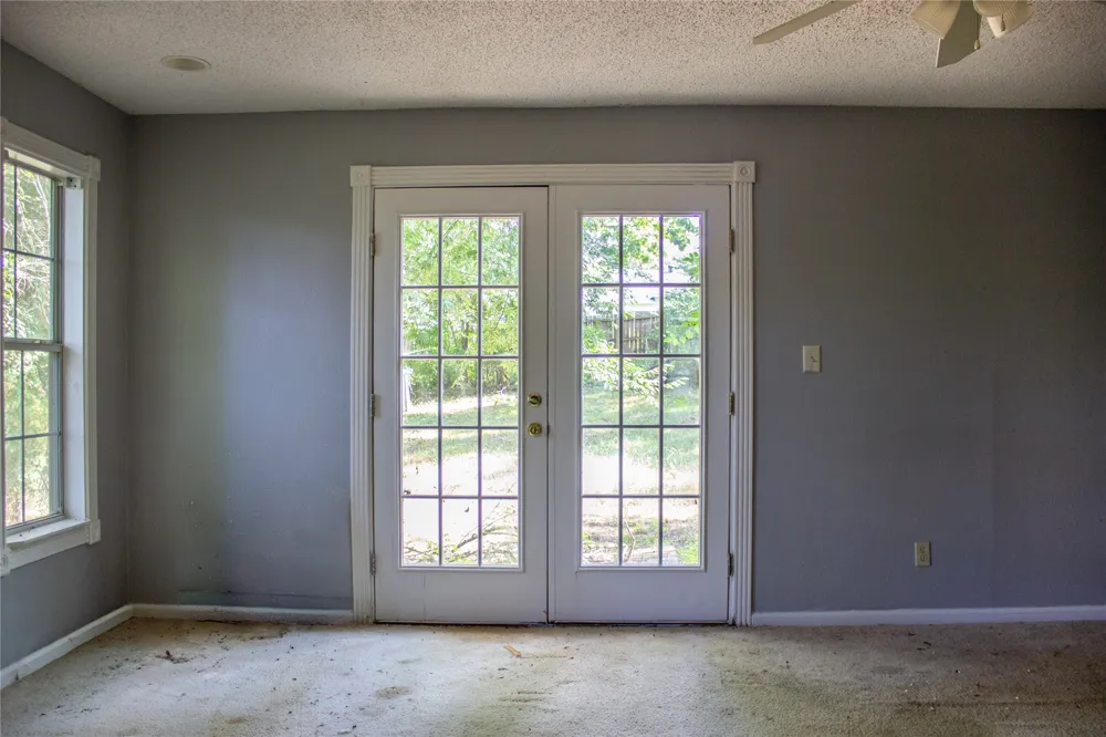 404 E Laurel Street Hugo, OK 74743