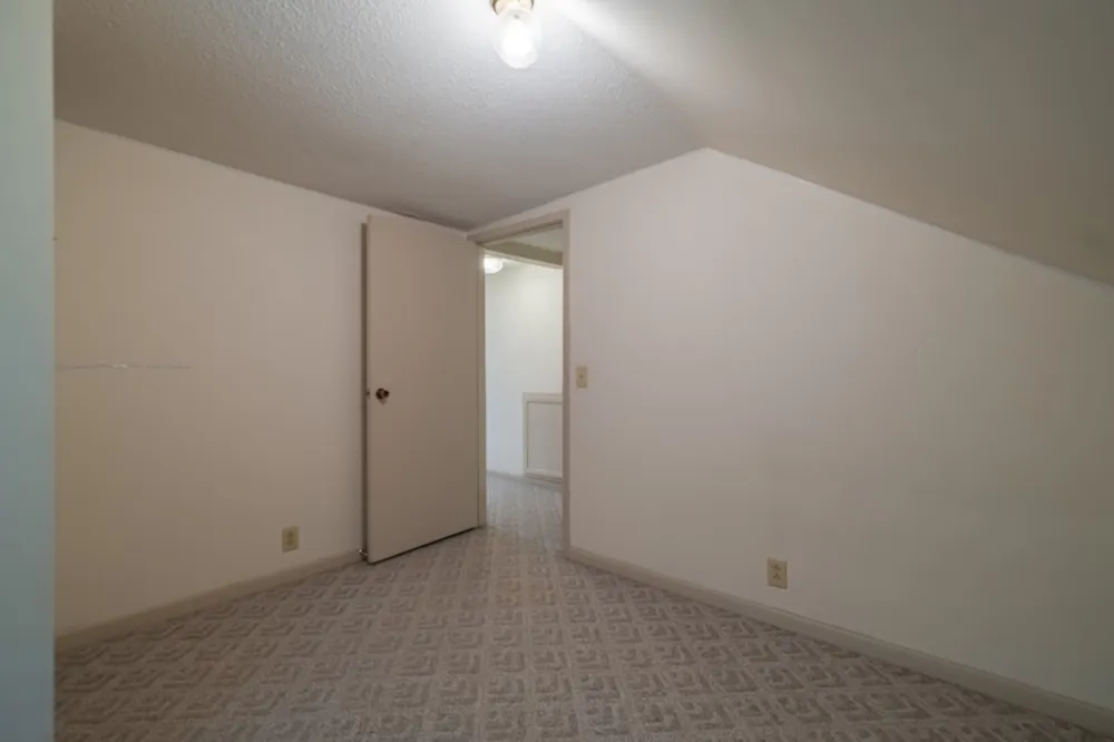 6211 Woodbury Hwy Manchester, TN 37355