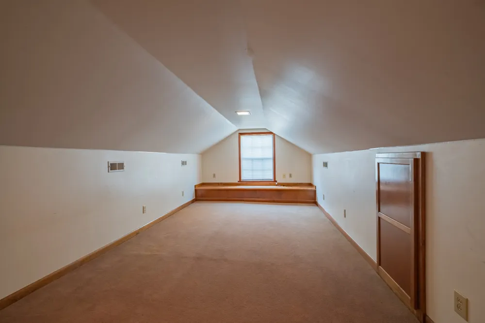 6211 Woodbury Hwy Manchester, TN 37355
