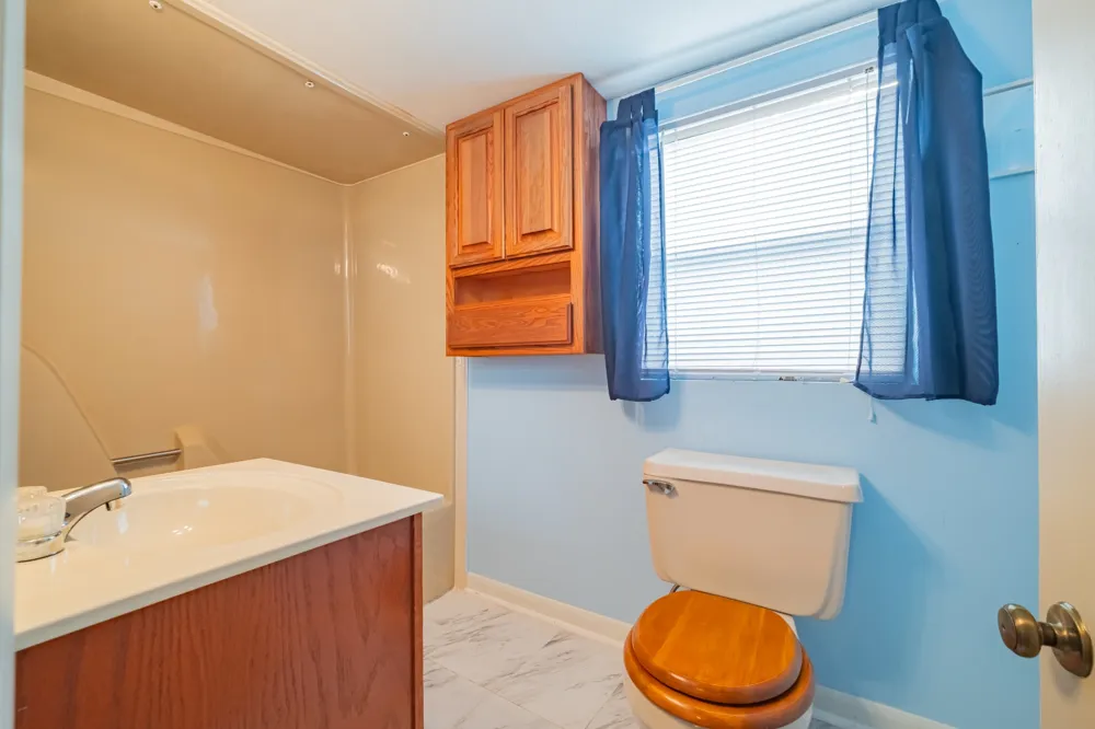 6211 Woodbury Hwy Manchester, TN 37355