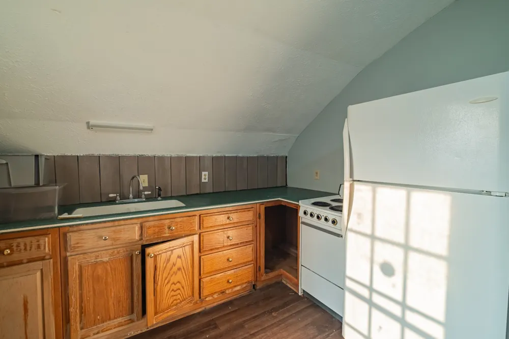 6211 Woodbury Hwy Manchester, TN 37355